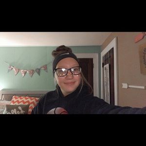 Meet your Posher, Kami